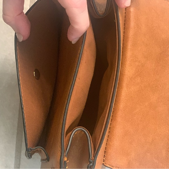 Brown Leather Crossbody - Picture 4 of 6